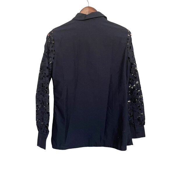 Banana Republic Women's NWT Blue Floral Eyelet Cut Out Button Up Blouse Small - Picture 9 of 9